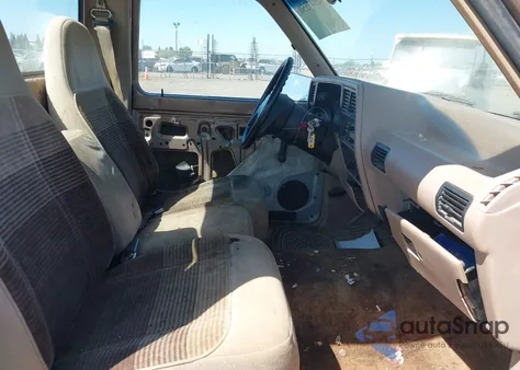 1992 Ford Ranger from USA, damaged, VIN 1FTCR10X4NPA94811